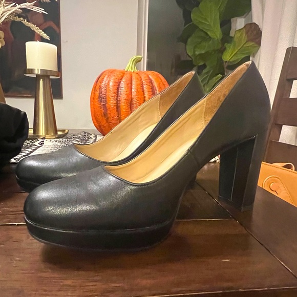 Naturalizer Shoes Naturalizer Black Pumps Poshmark
